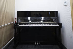 北京一土學(xué)校鋼琴