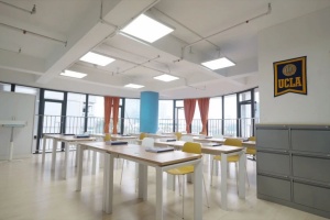 荔灣圣士提芬書(shū)院校園環(huán)境