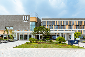 廣州荔灣愛(ài)莎學(xué)校校園環(huán)境