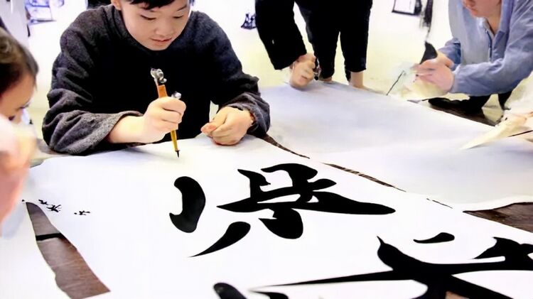 愛迪國際學(xué)校事件