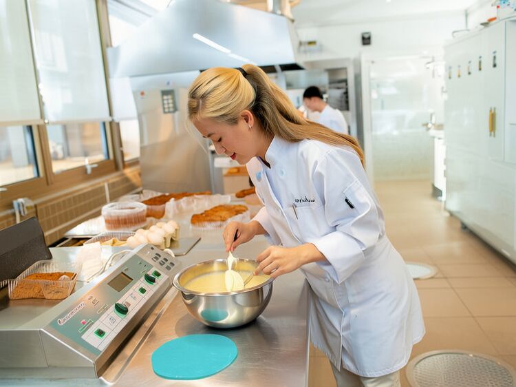 國(guó)際貿(mào)易學(xué)校